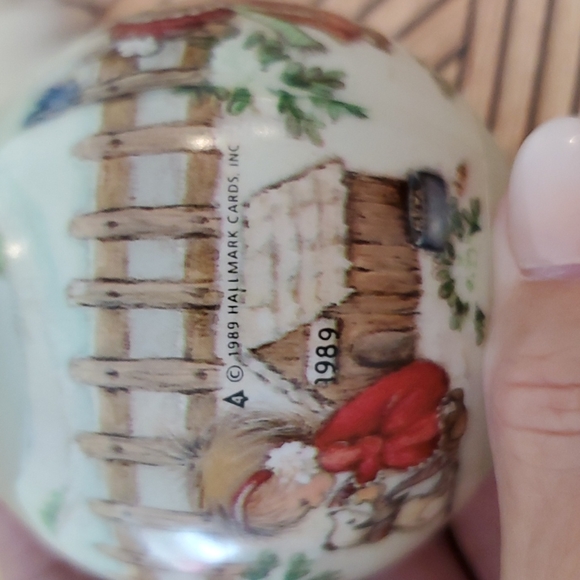 BETSEY CLARK HALLMARK 1989 Christmas ornament winter scene vintage - Picture 6 of 7